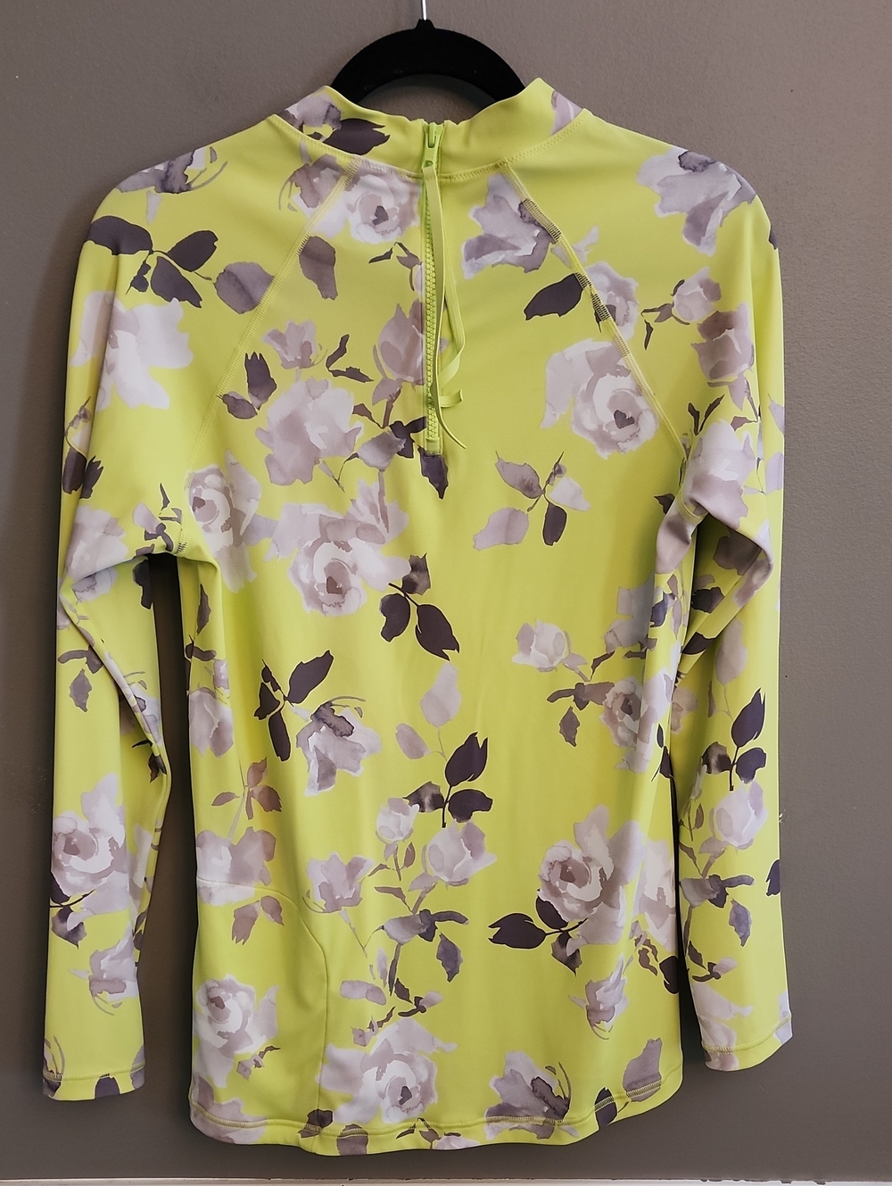 Athleta Floral Rashguard - Picture 3 of 16